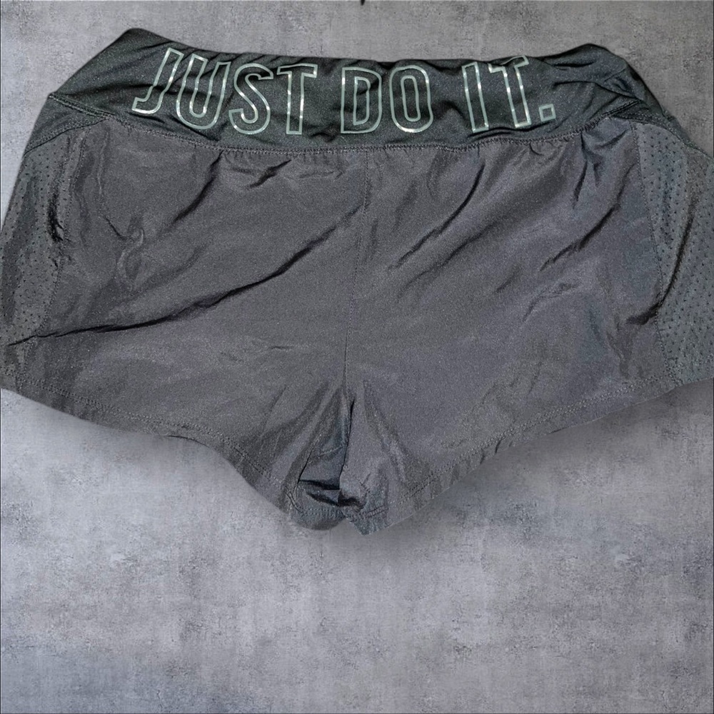 Nike Women's Black Running Shorts - Picture 3 of 4